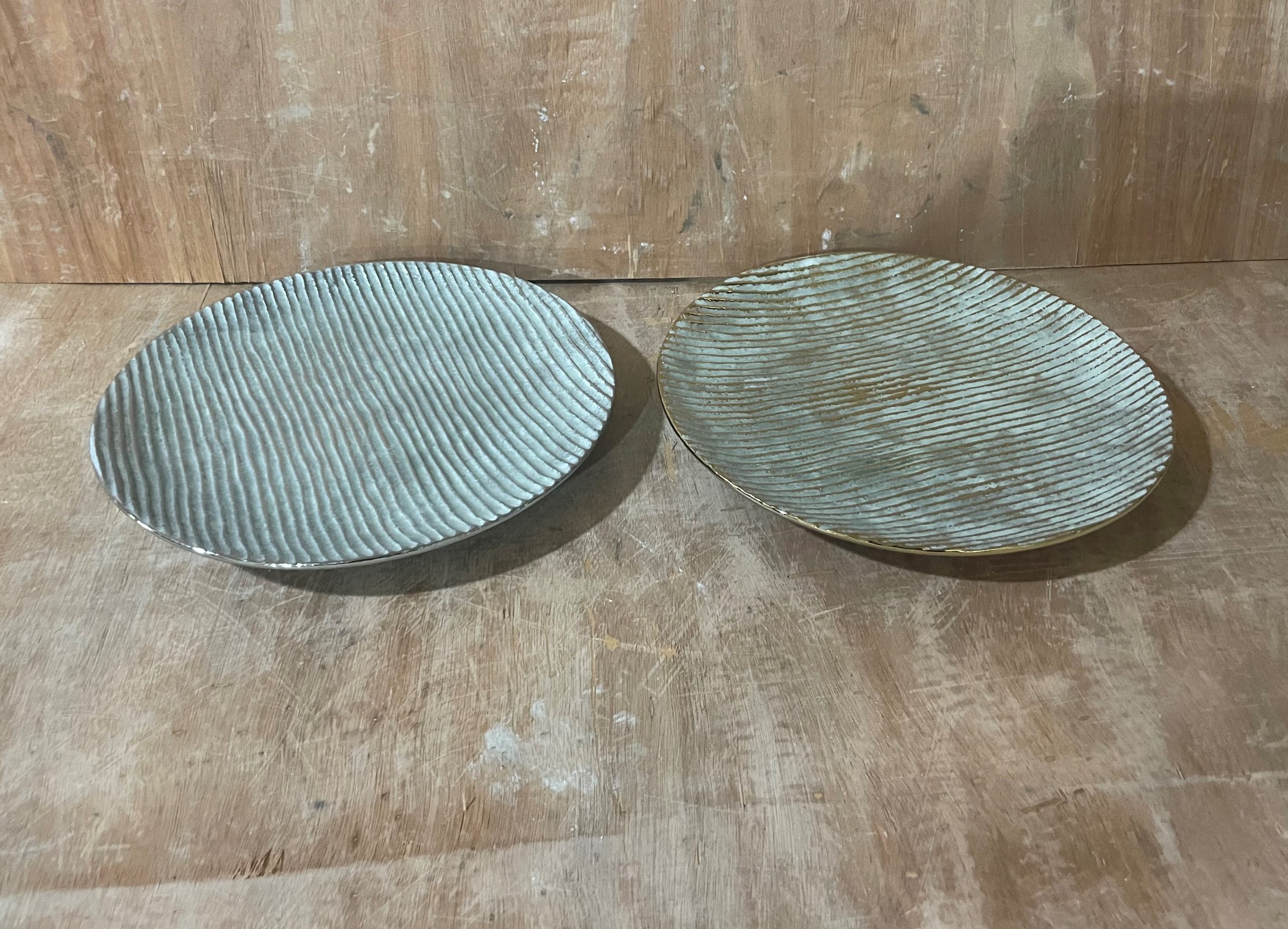 ADORNO PLATON PORCELANA REDONDO 30X30X3 VRD+PLATA / VRD+DORA